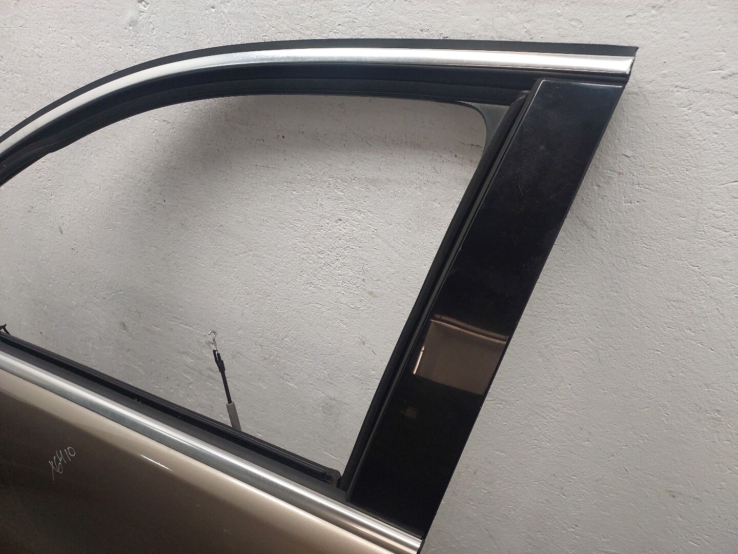 Дверь передняя левая