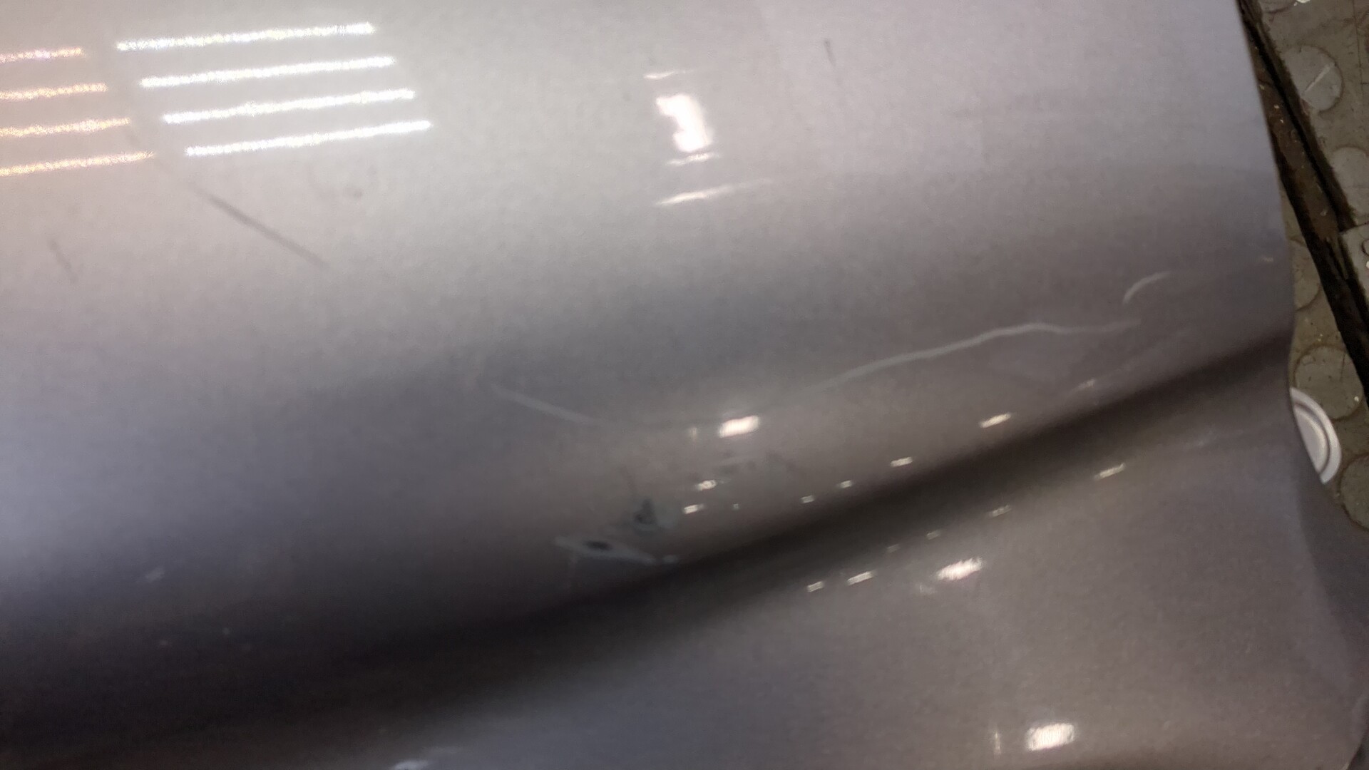 Крыло переднее правое