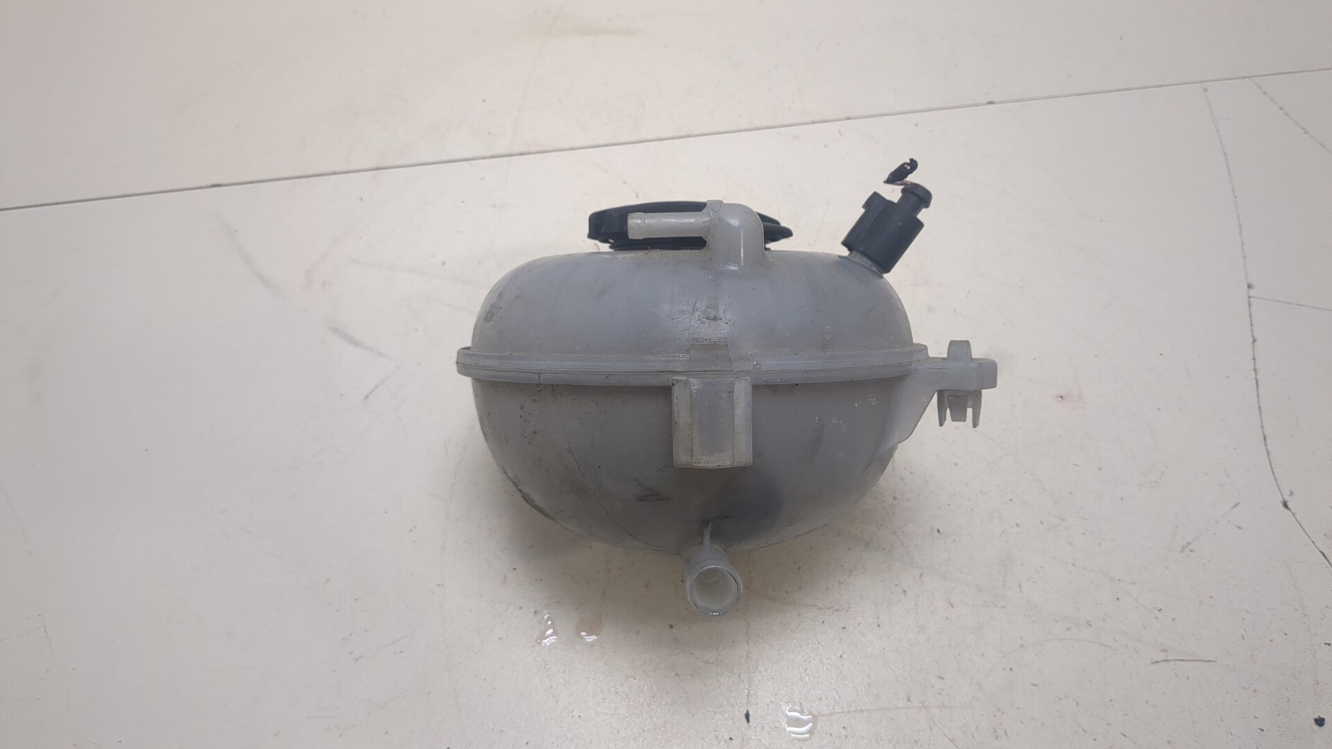 Бачок расширительный