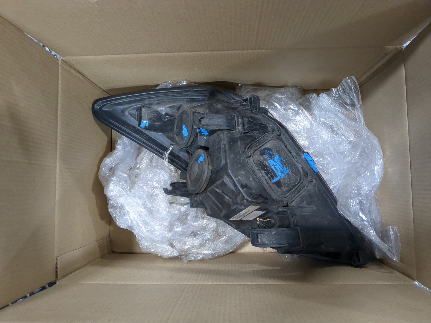 Фара правая