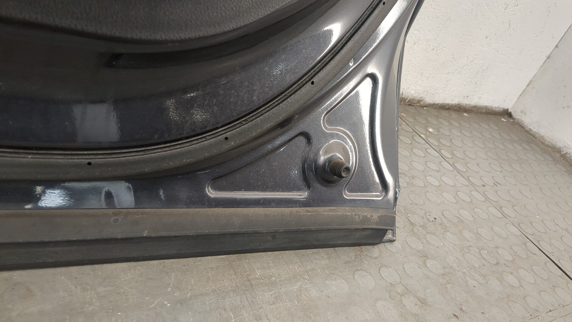 Дверь передняя правая