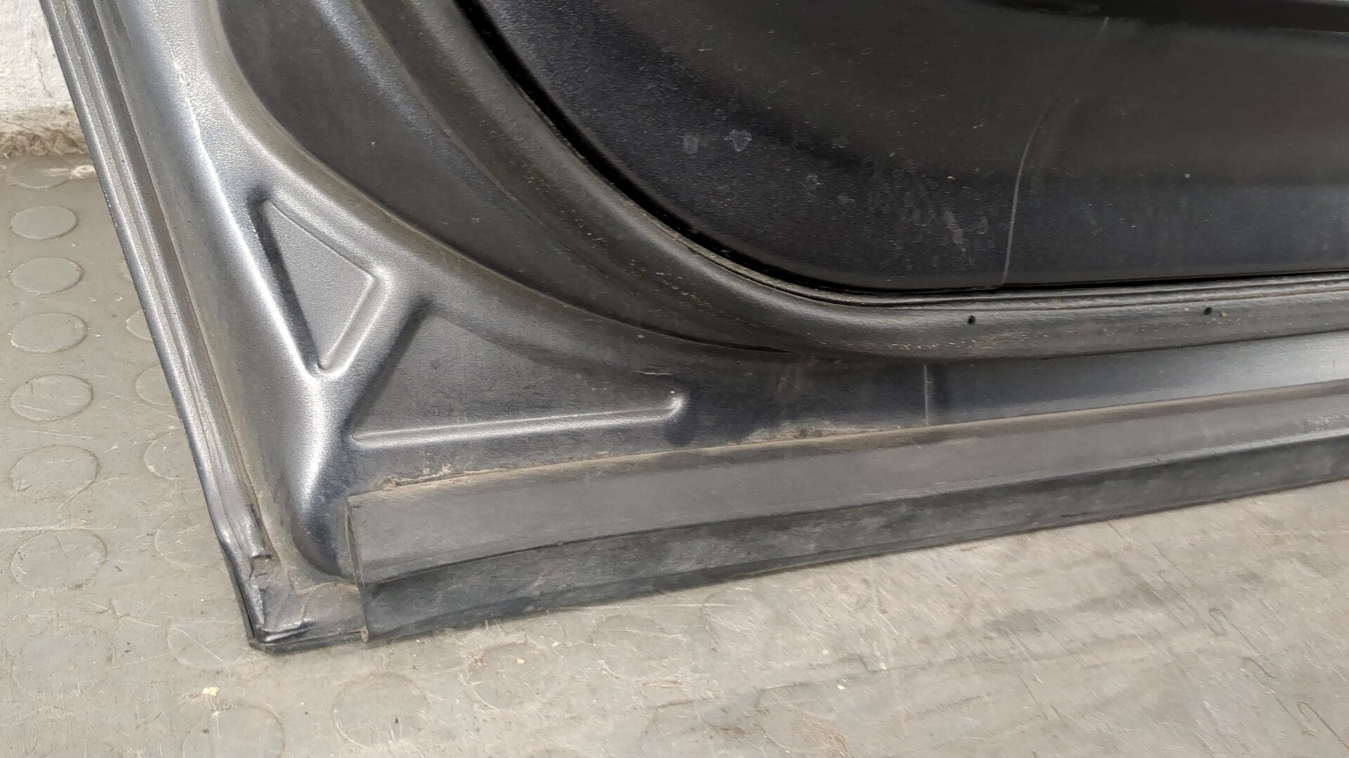 Дверь передняя правая