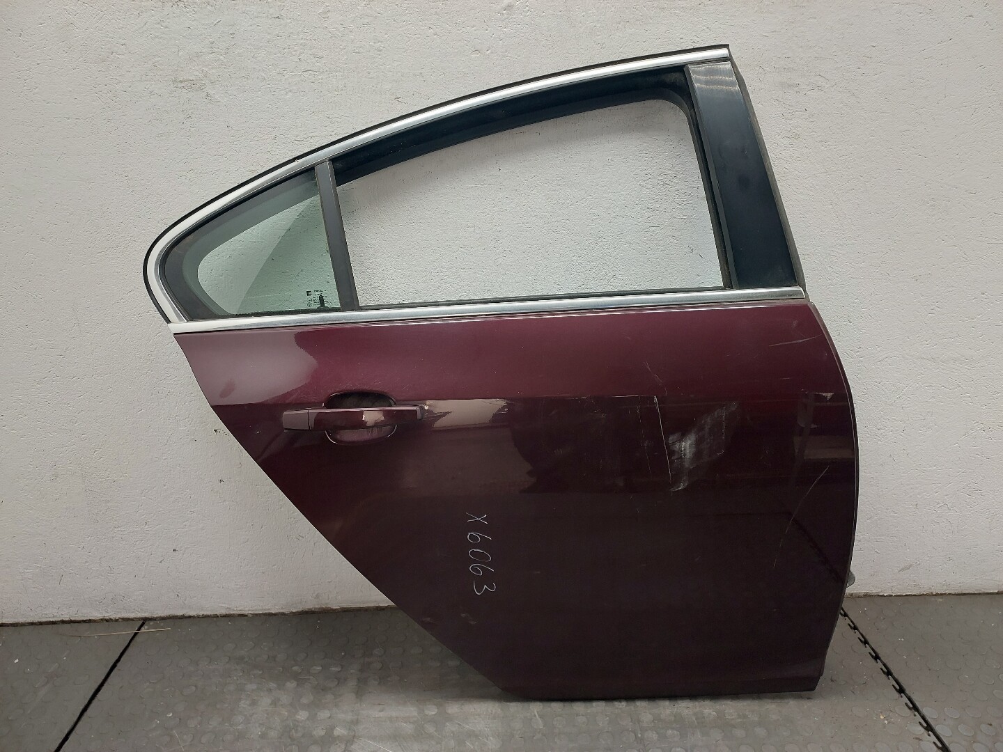 Дверь задняя правая