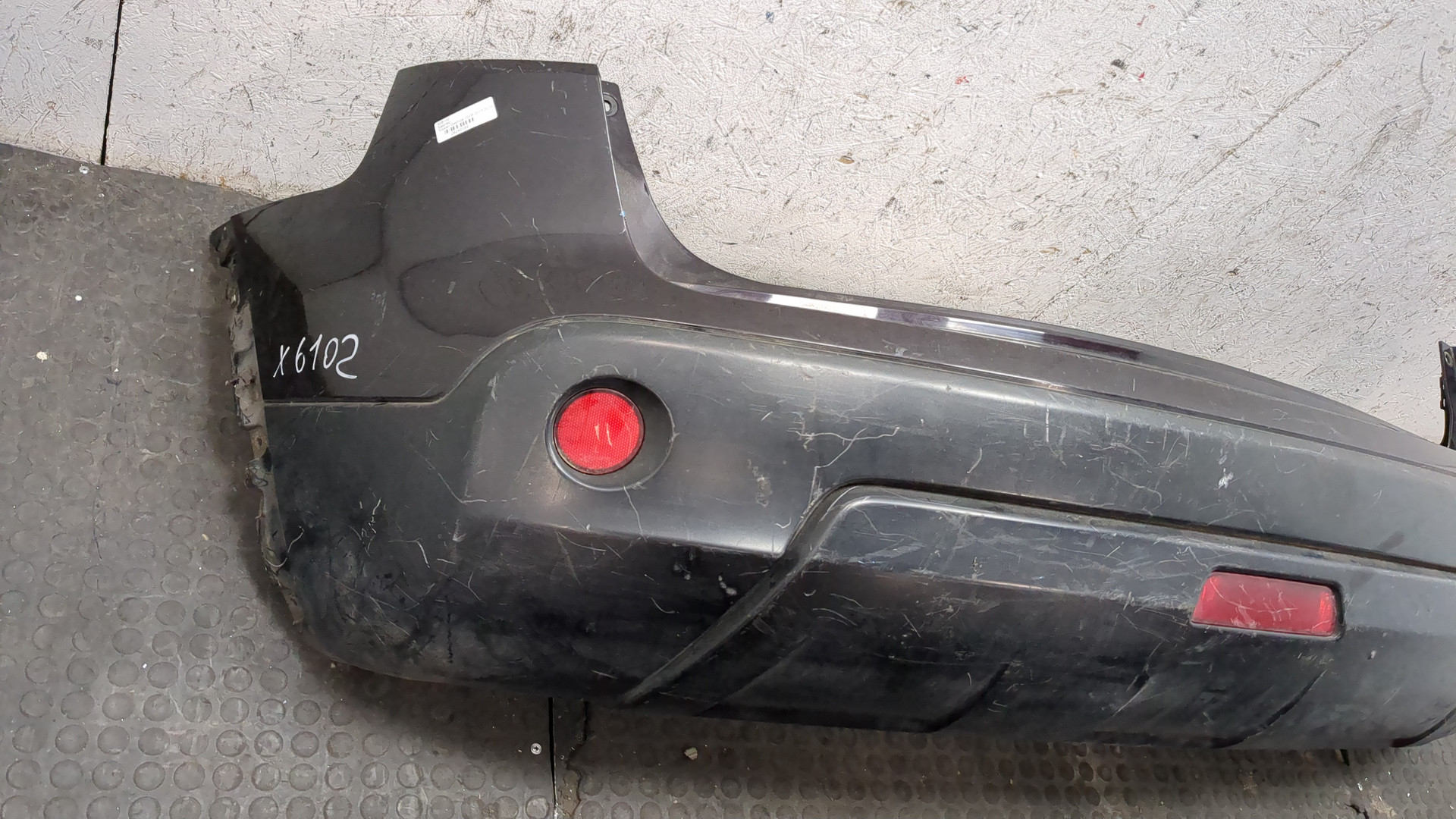 Бампер задний