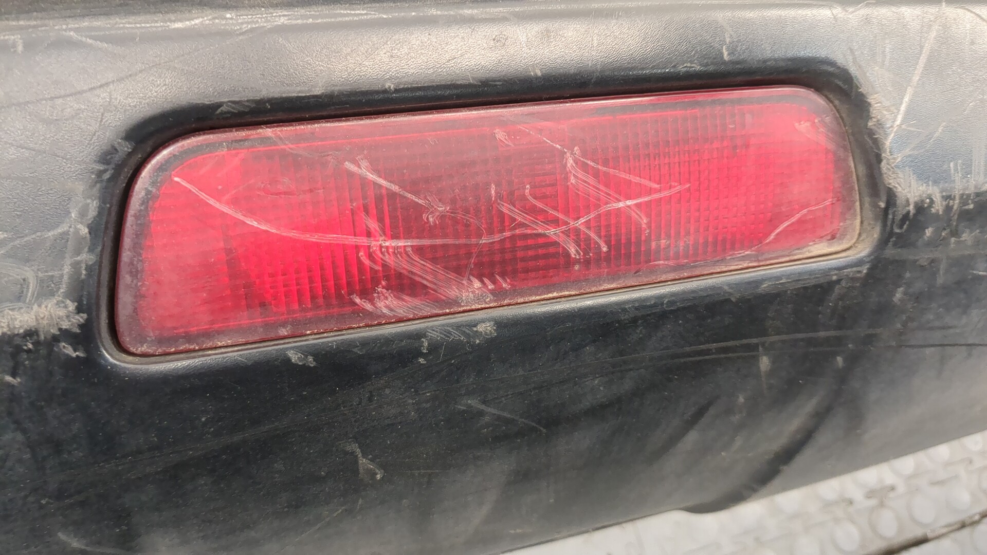 Бампер задний