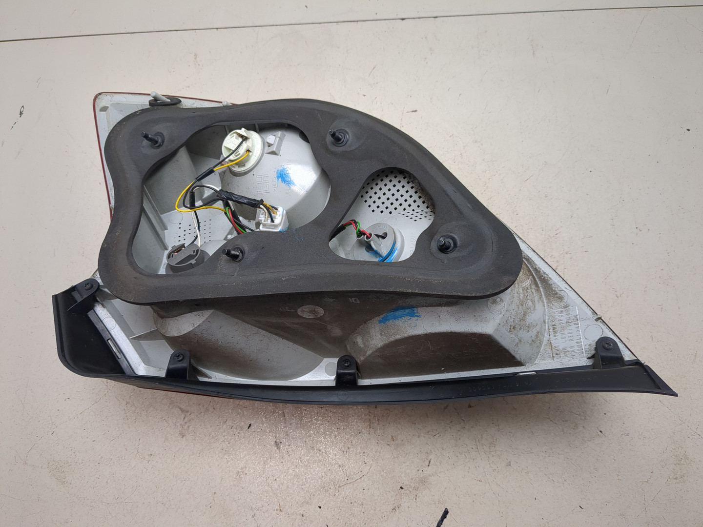 Фонарь задний левый