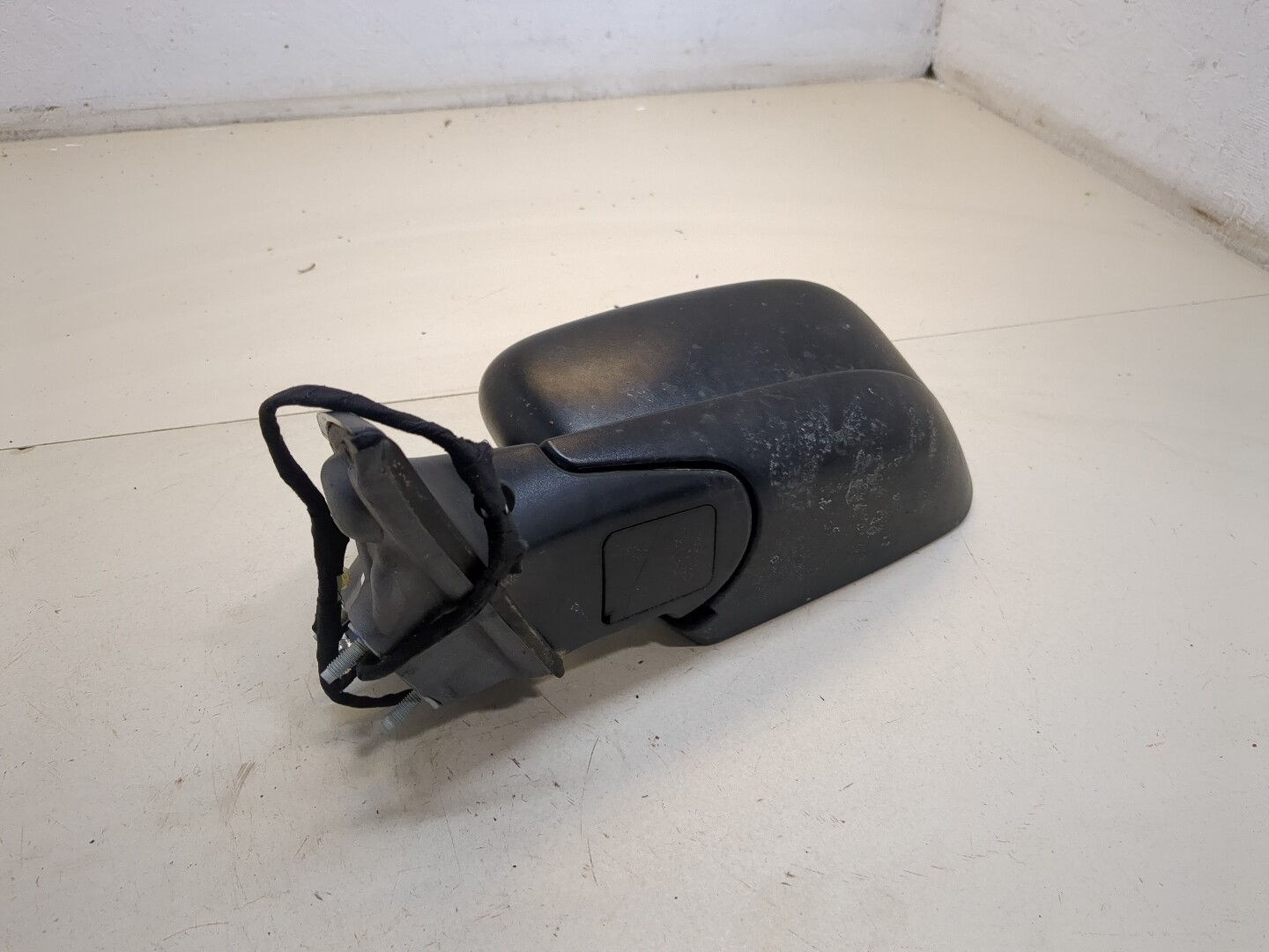 Зеркало левое электрическое