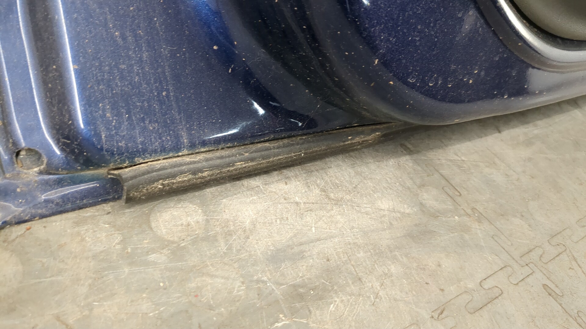 Дверь передняя левая