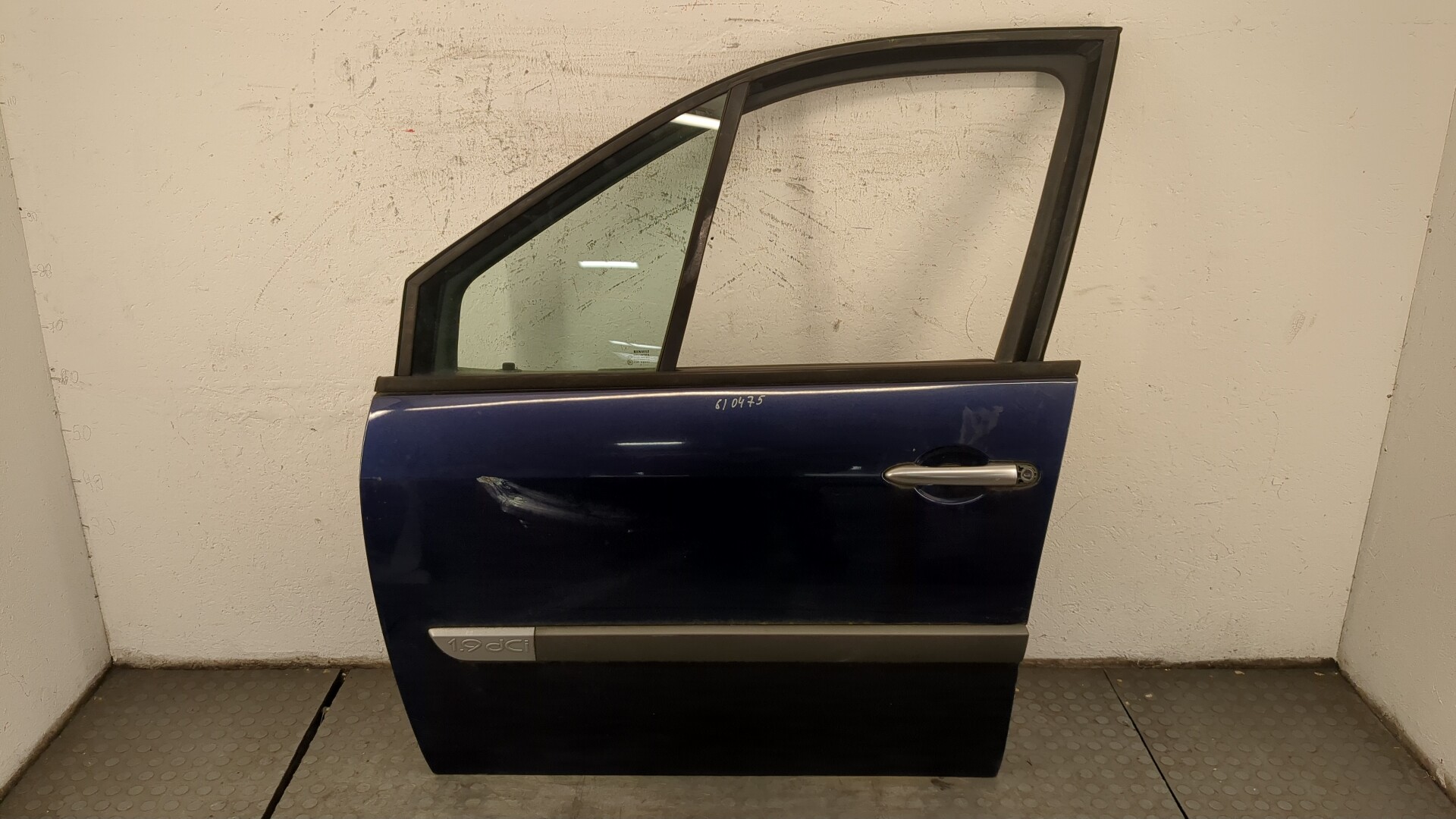 Дверь передняя левая