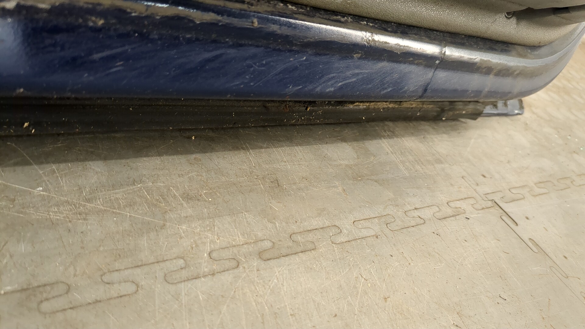 Дверь передняя левая