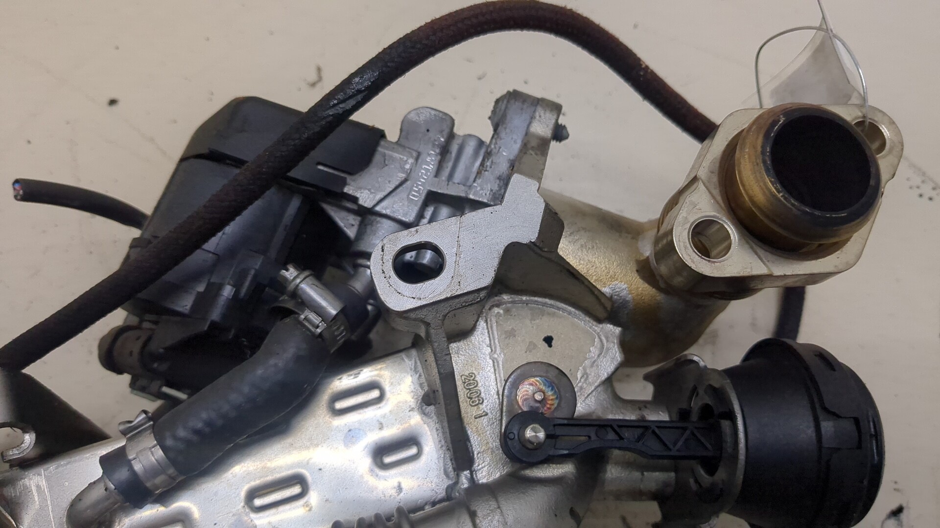 Клапан рециркуляции выхлопных газов (EGR)