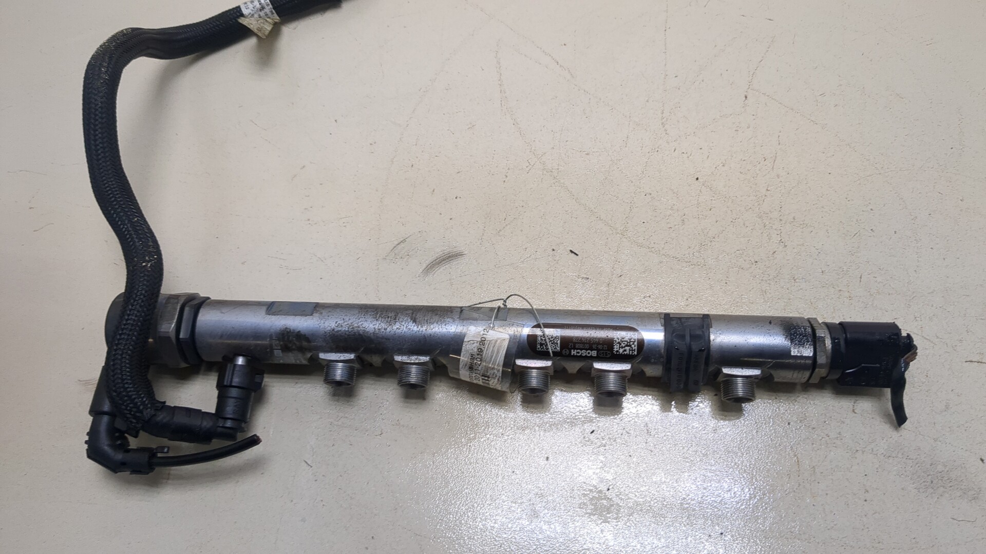 Рейка топливная (рампа)