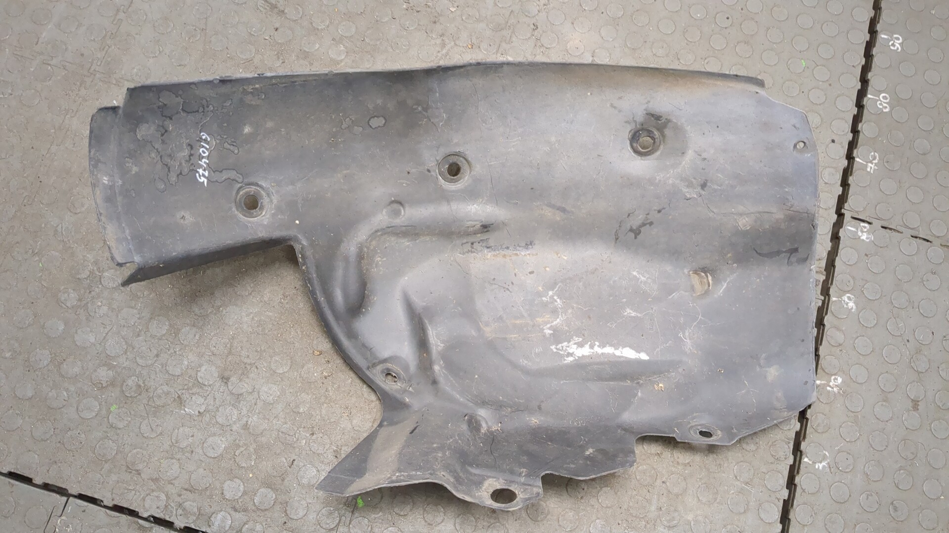 Локер передний левый