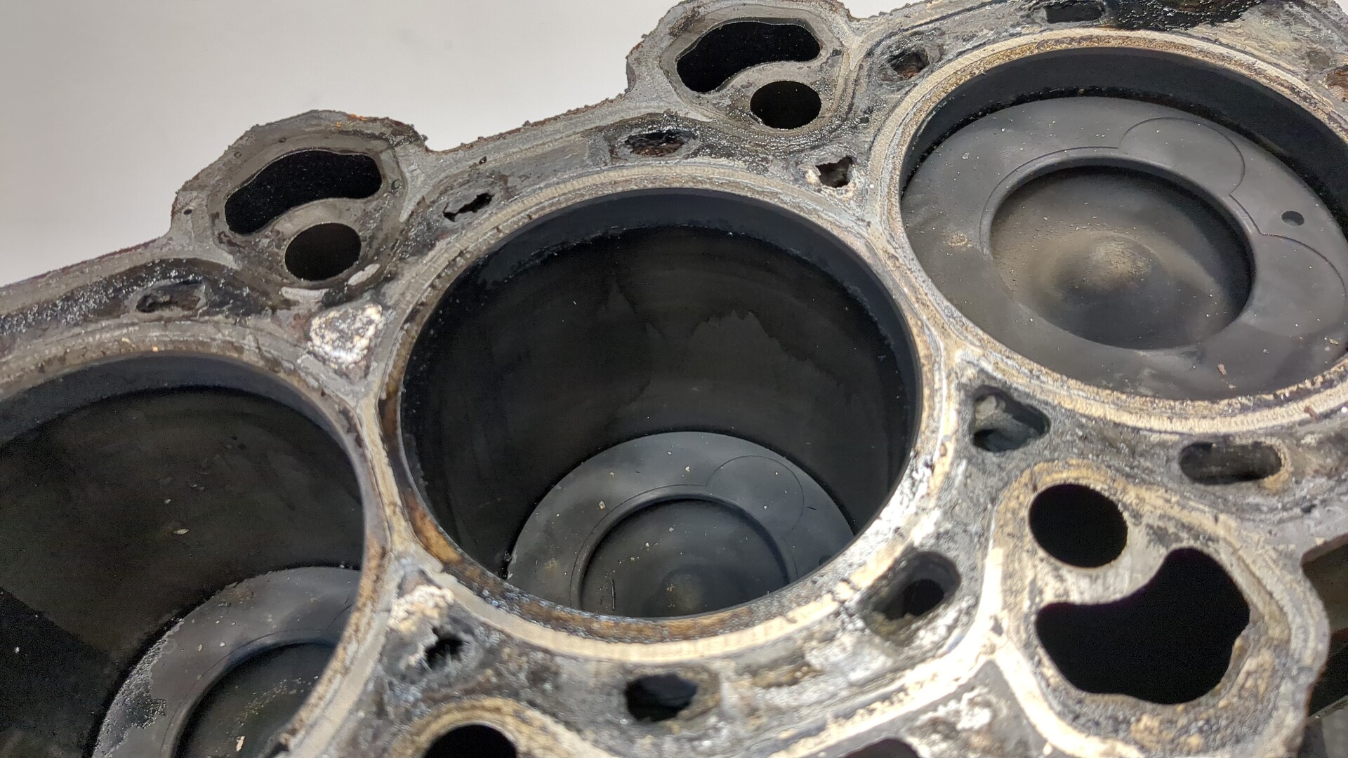 Блок двигателя