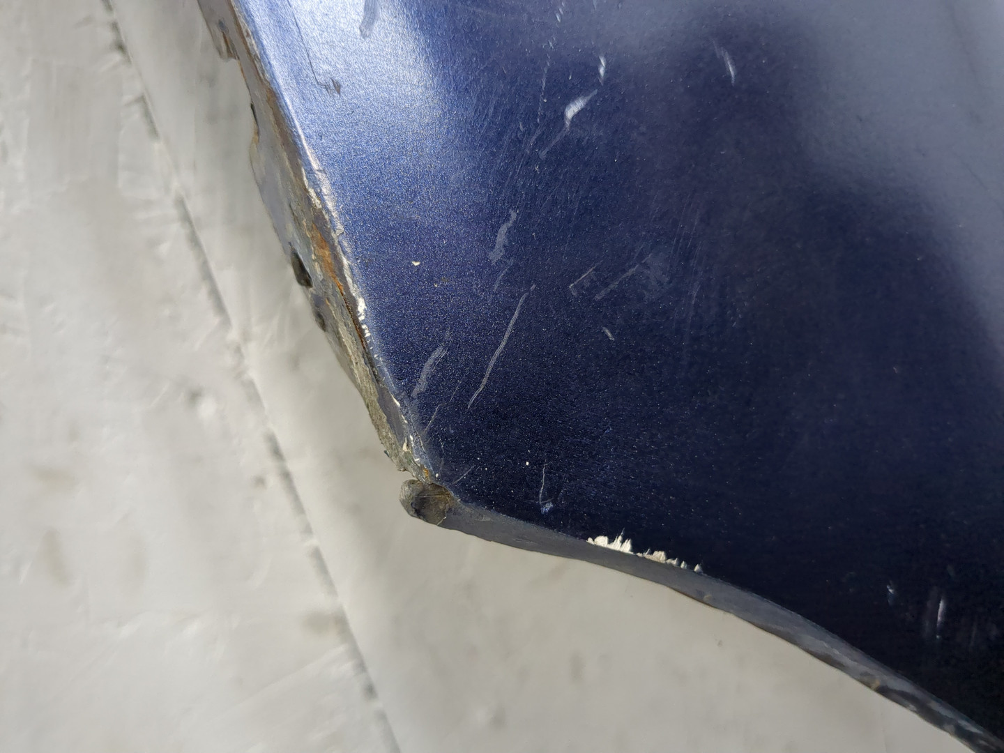 Крыло переднее левое