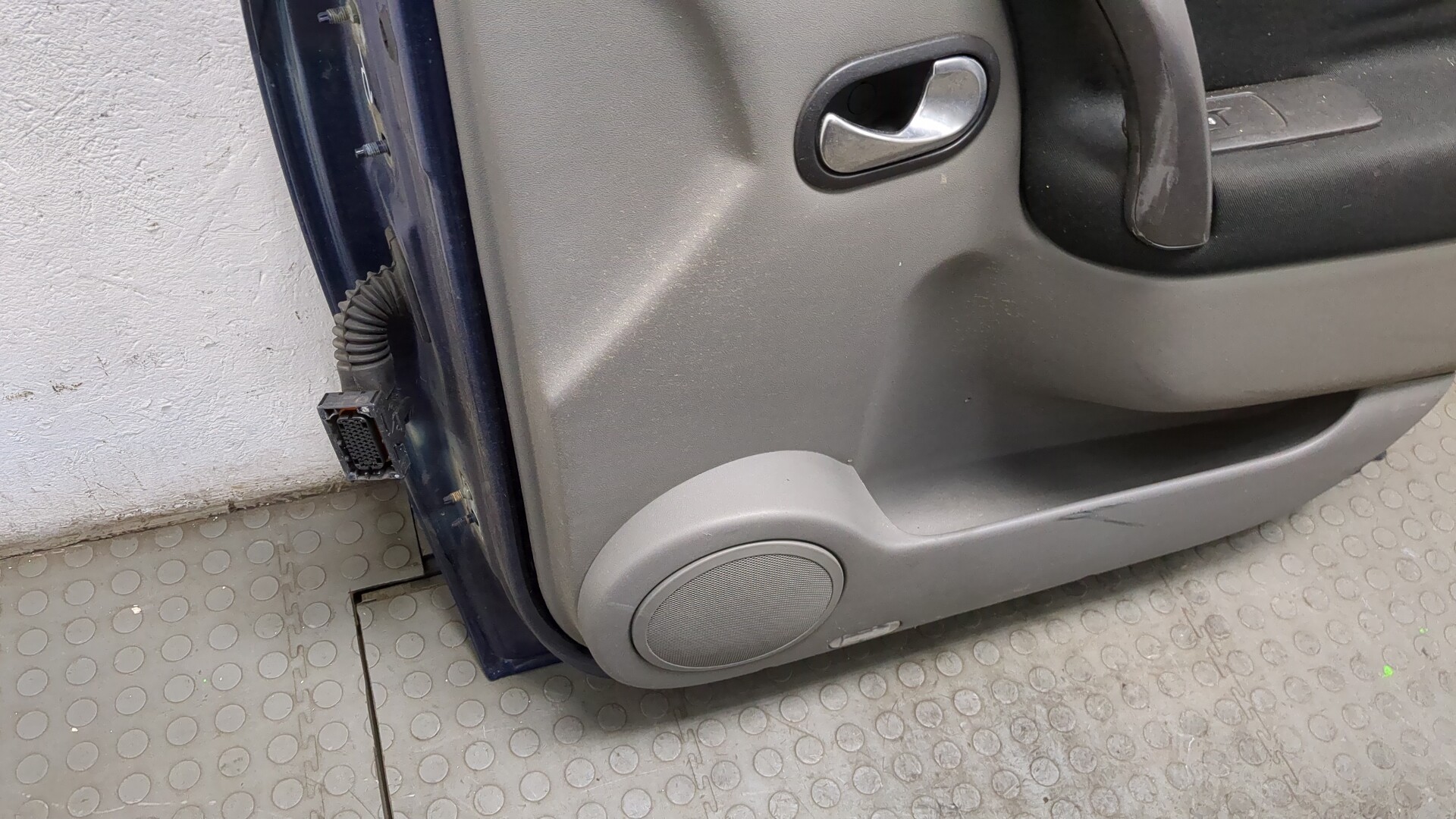 Дверь передняя правая