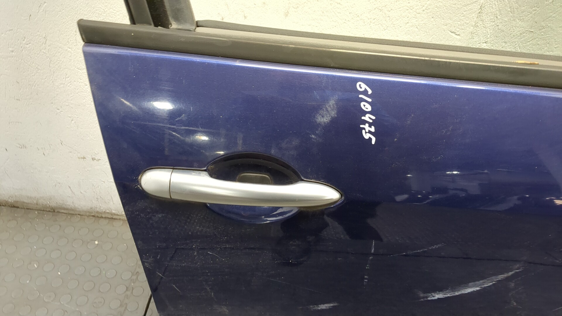 Дверь передняя правая