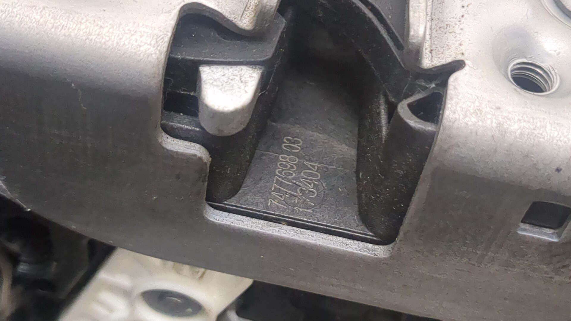 Замок двери задней правой