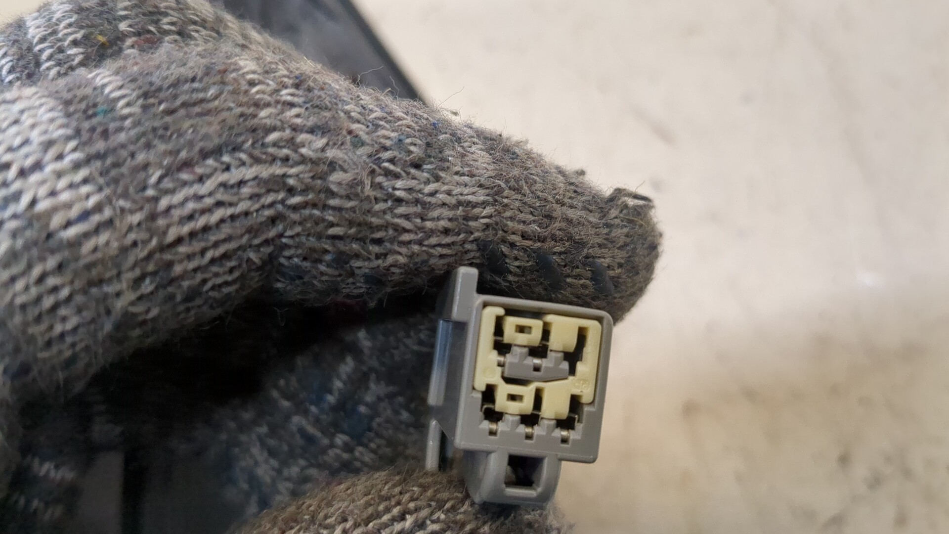 Зеркало левое электрическое