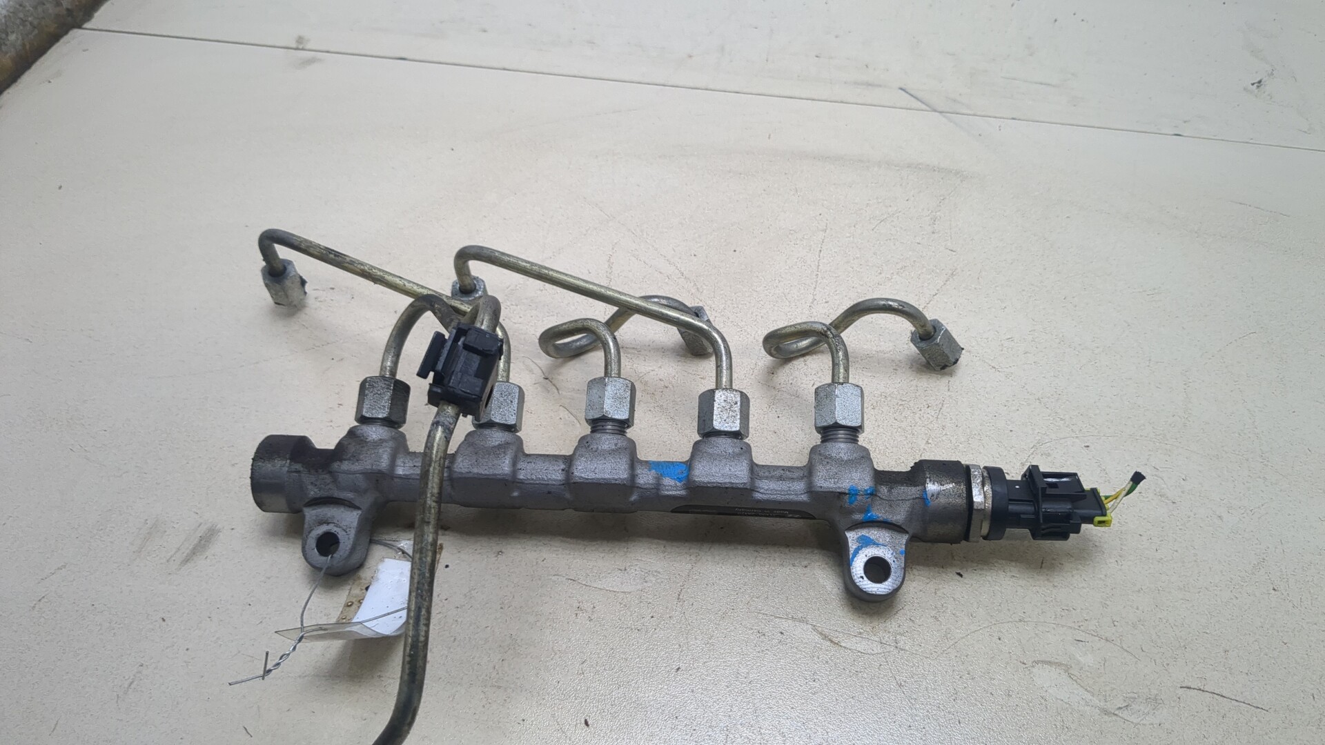 Рейка топливная (рампа)