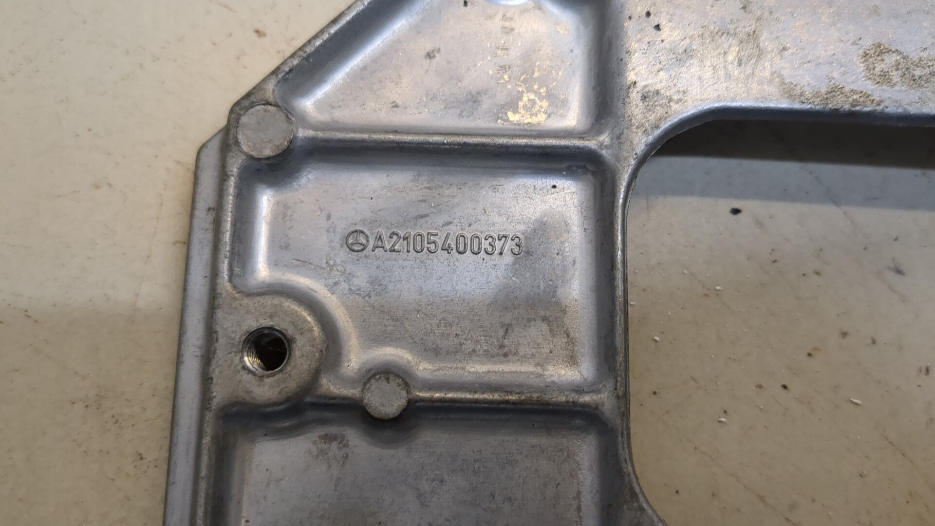 Кронштейн электронного блока управления / контроля