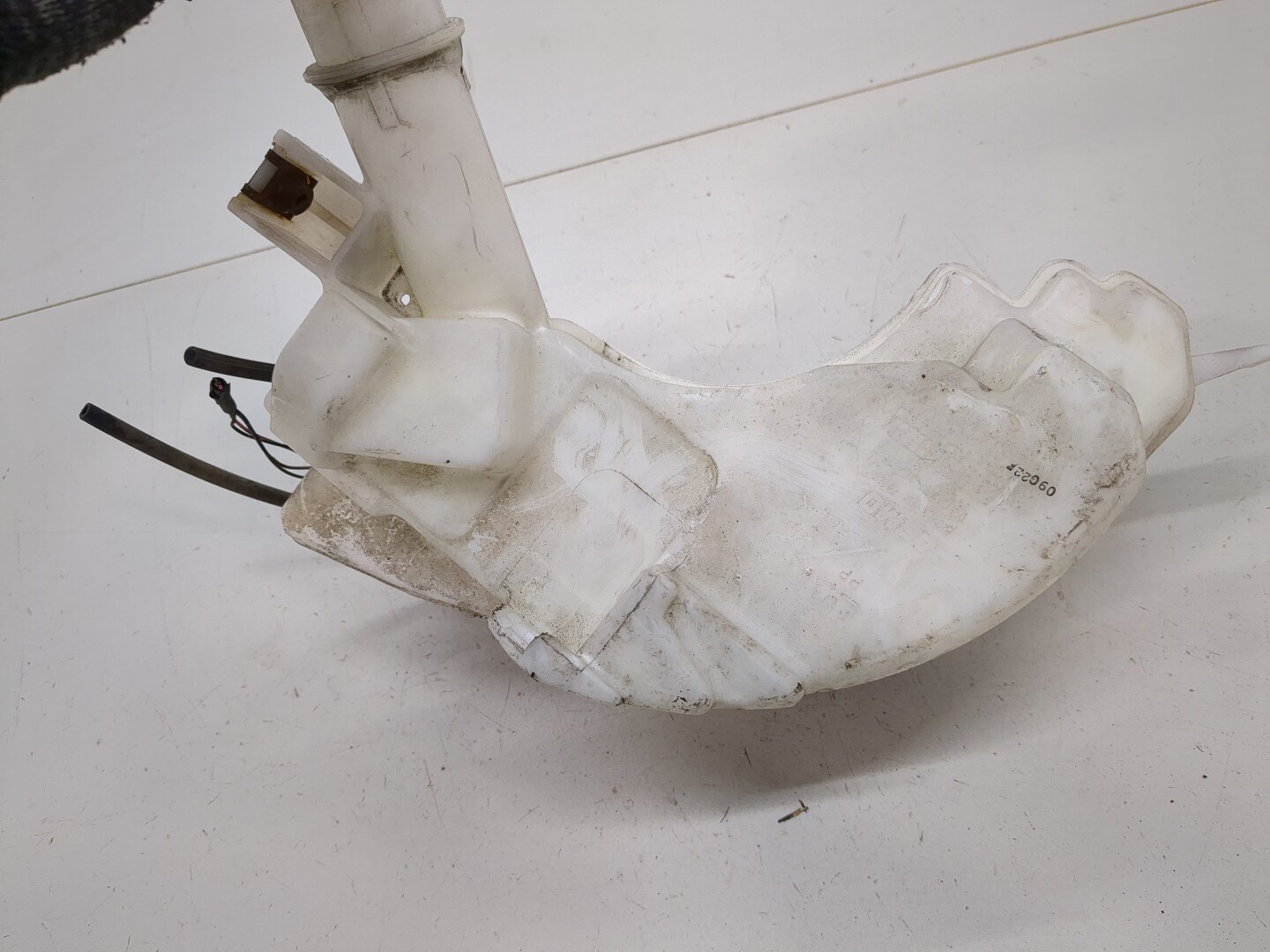 Бачок омывателя лобового стекла