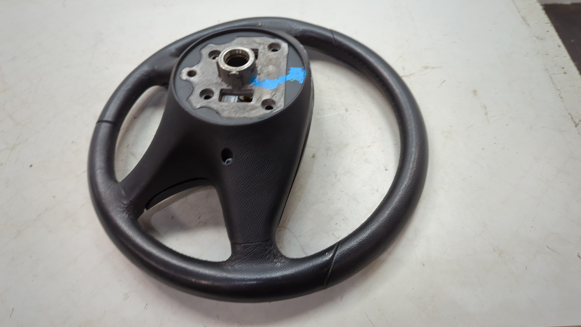 Рулевое колесо (руль)