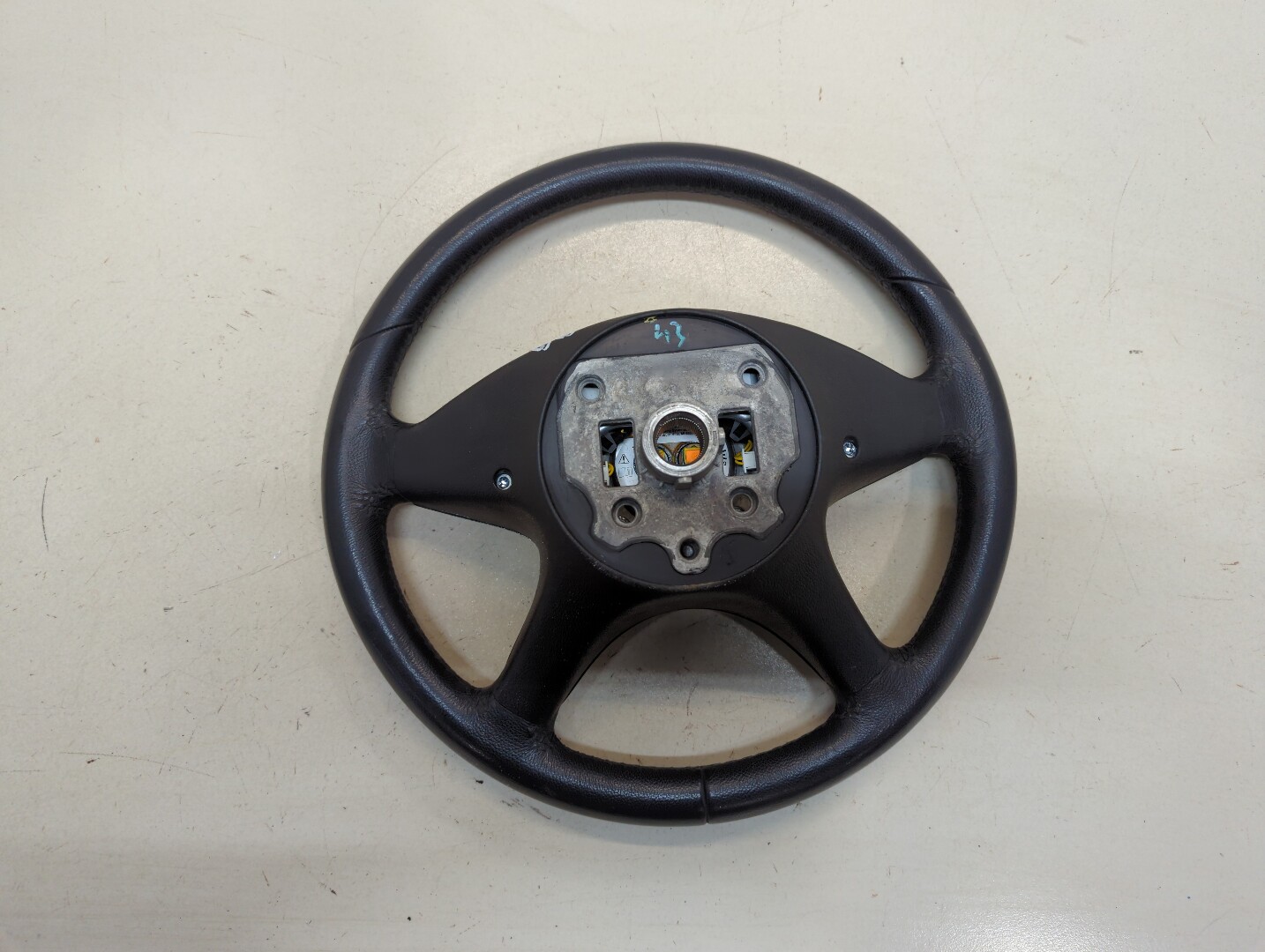 Рулевое колесо (руль)