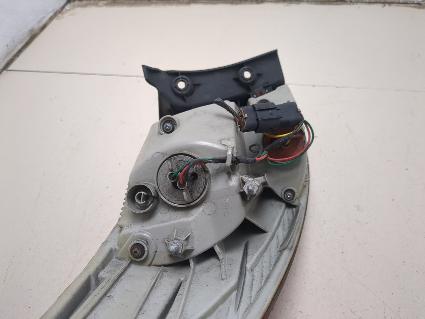 Фонарь задний правый