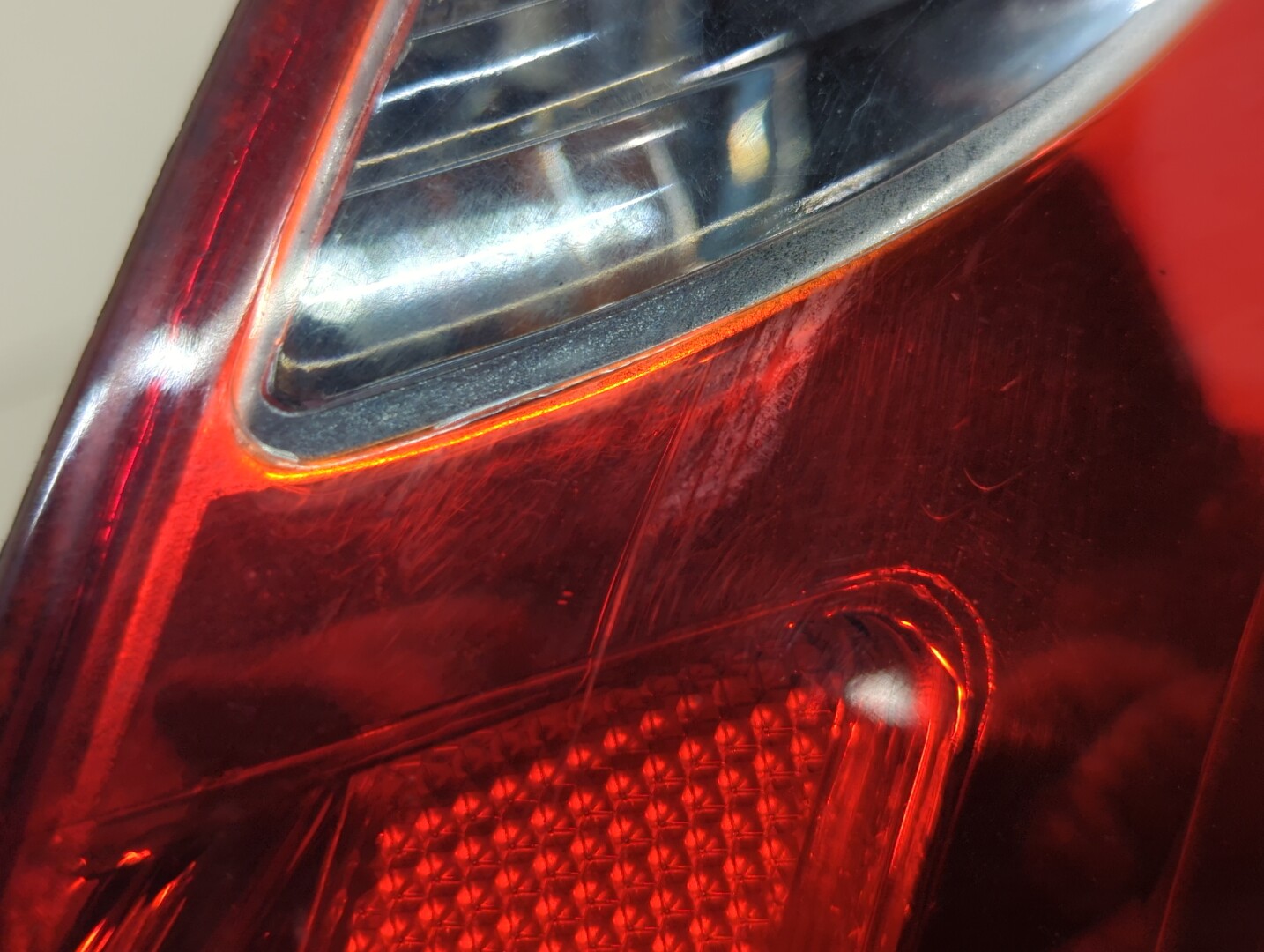 Фонарь задний правый