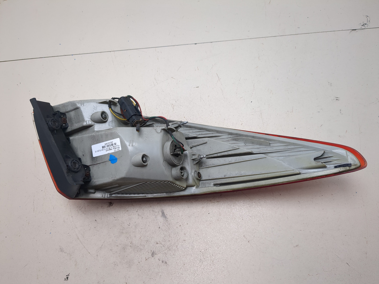 Фонарь задний правый