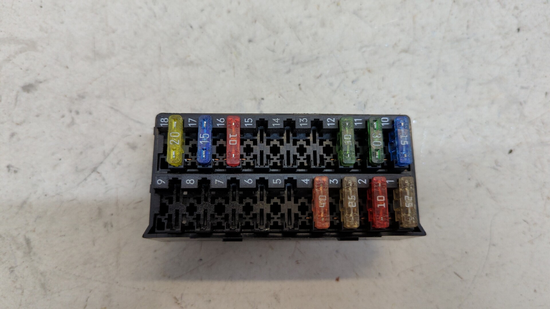 Блок предохранителей