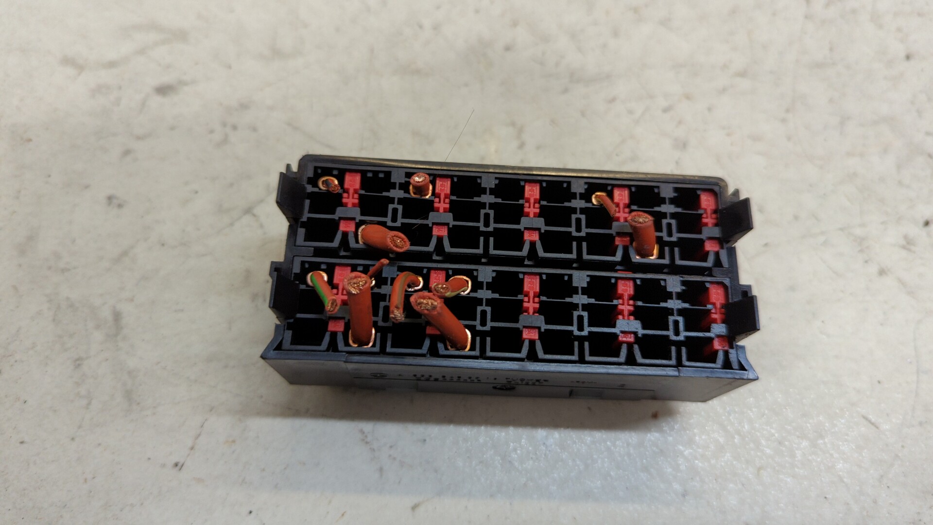 Блок предохранителей