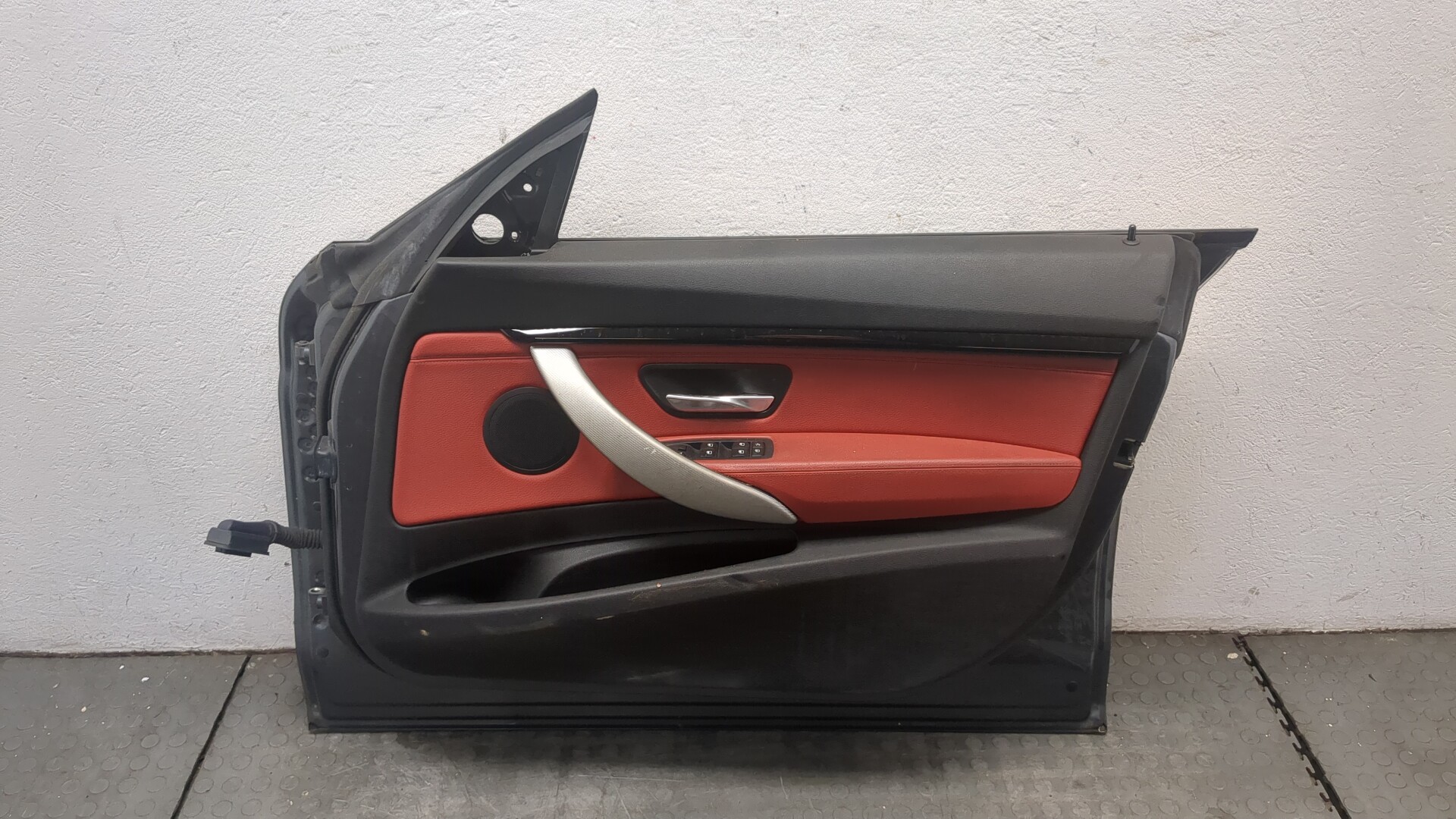 Дверь передняя правая