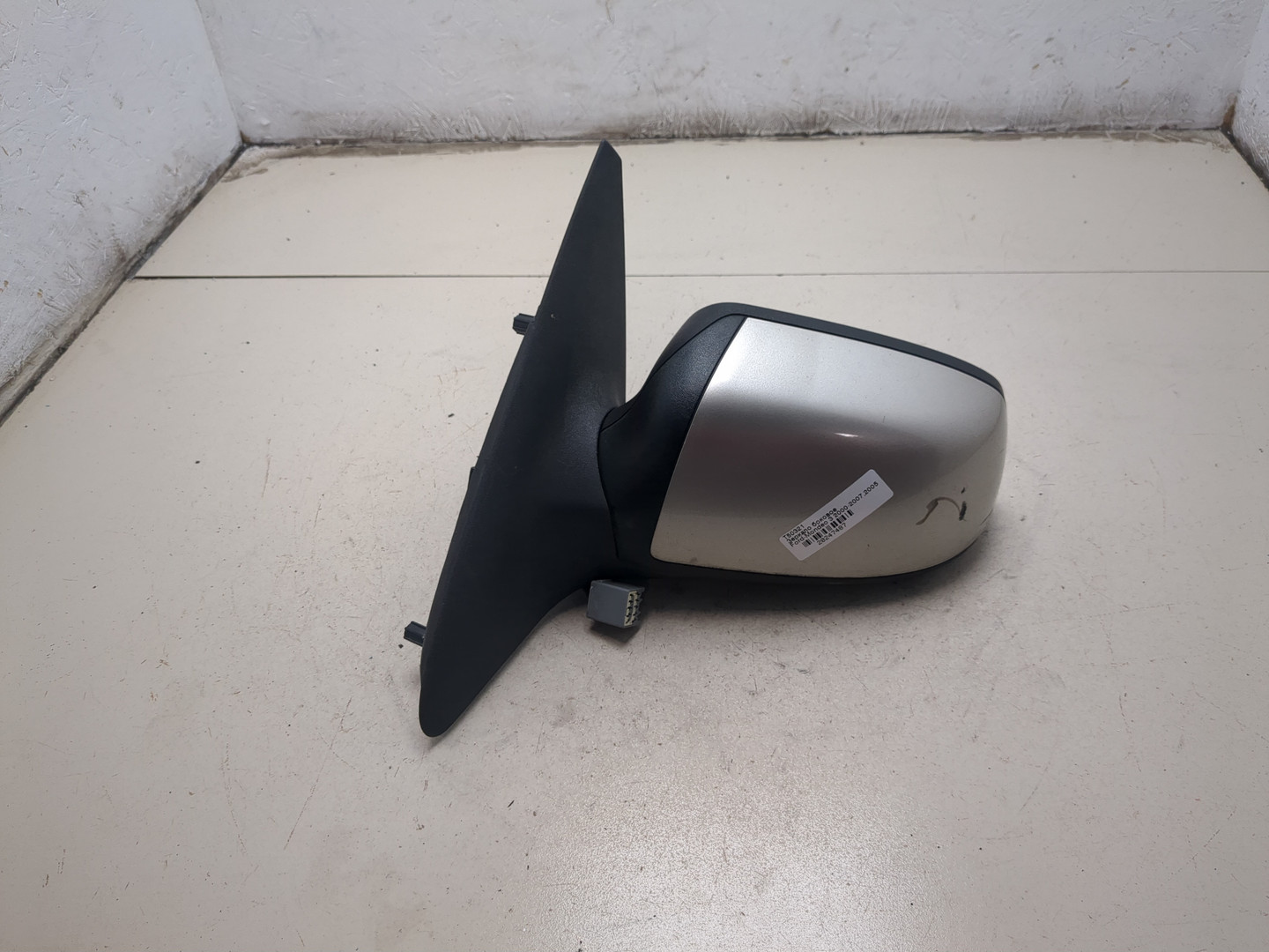 Зеркало левое электрическое