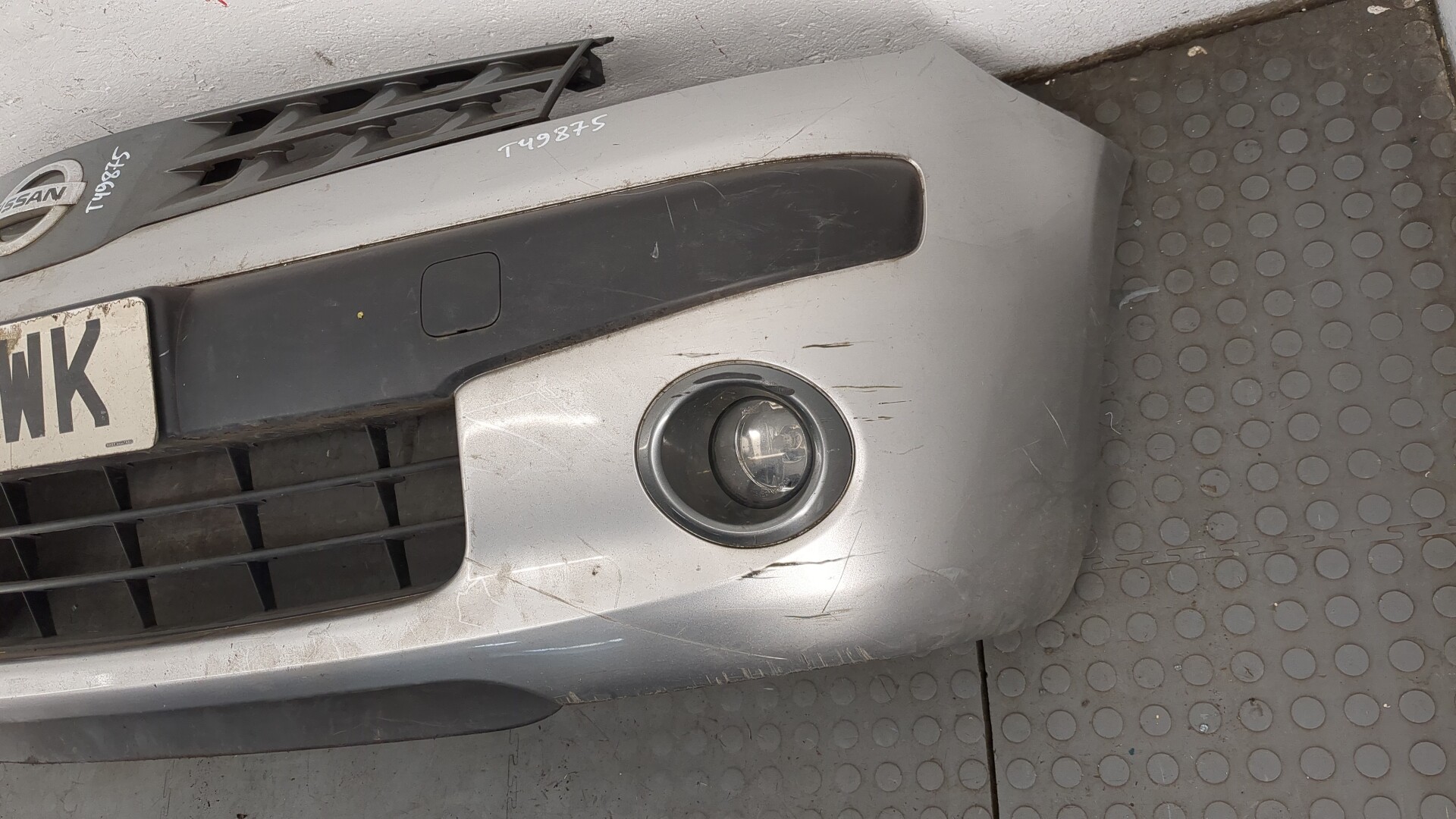 Бампер передний