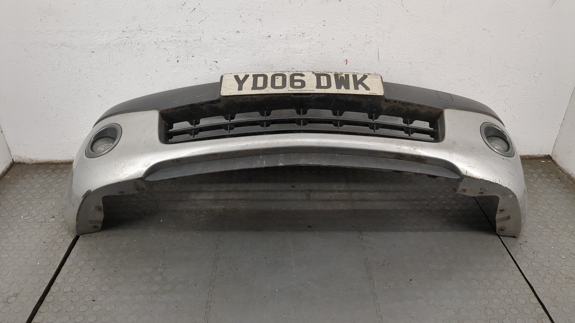 Бампер передний