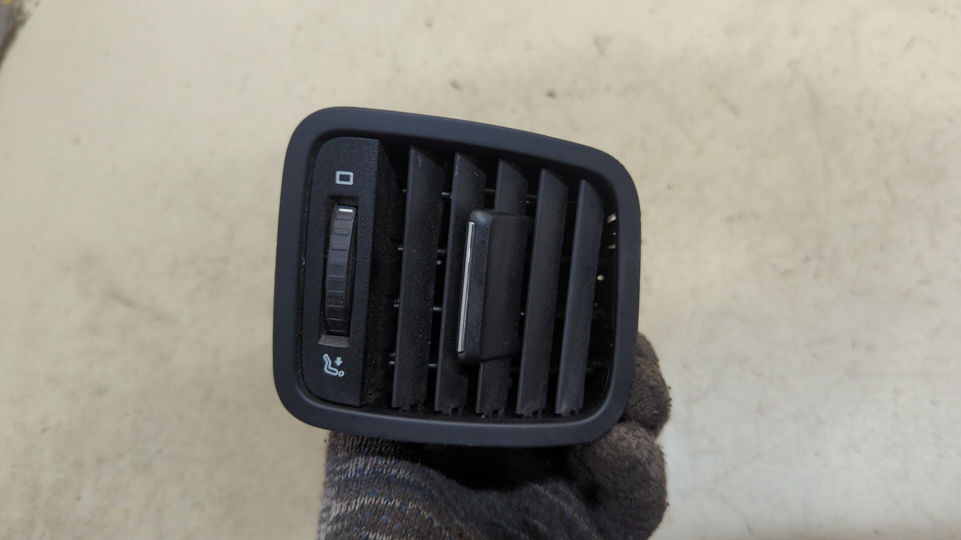 Дефлектор воздушный