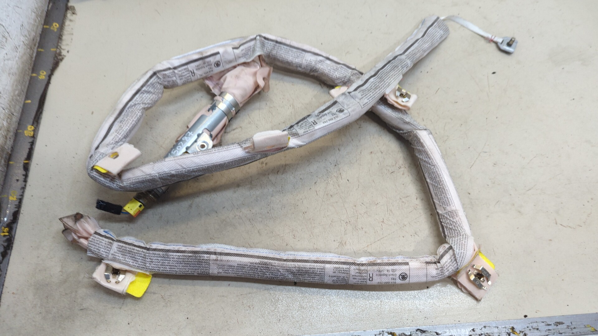 Подушка безопасности боковая (шторка)