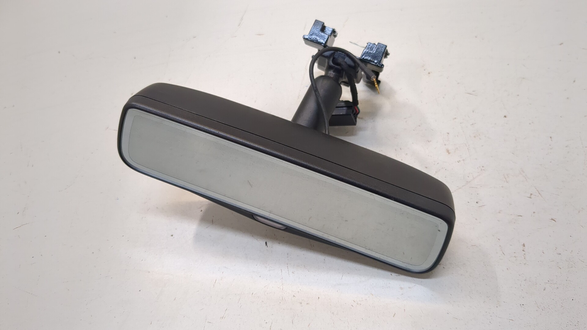 Зеркало заднего вида