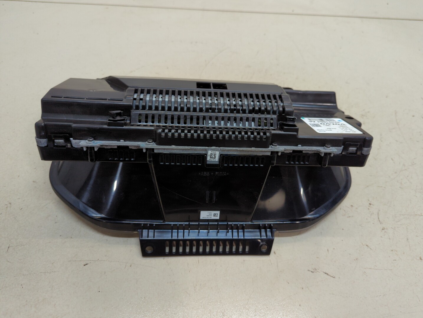 Панель приборов