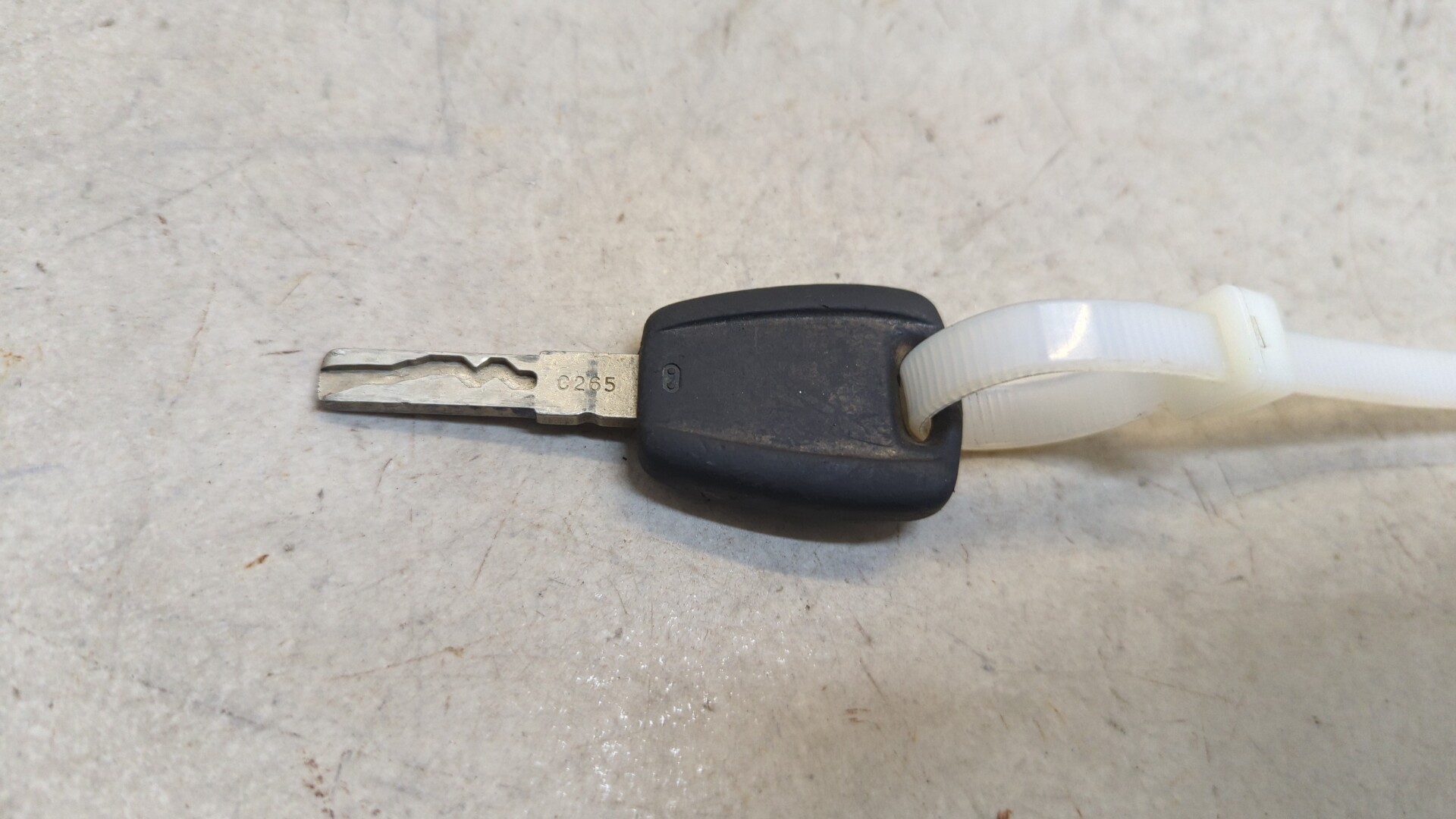 Ключ зажигания