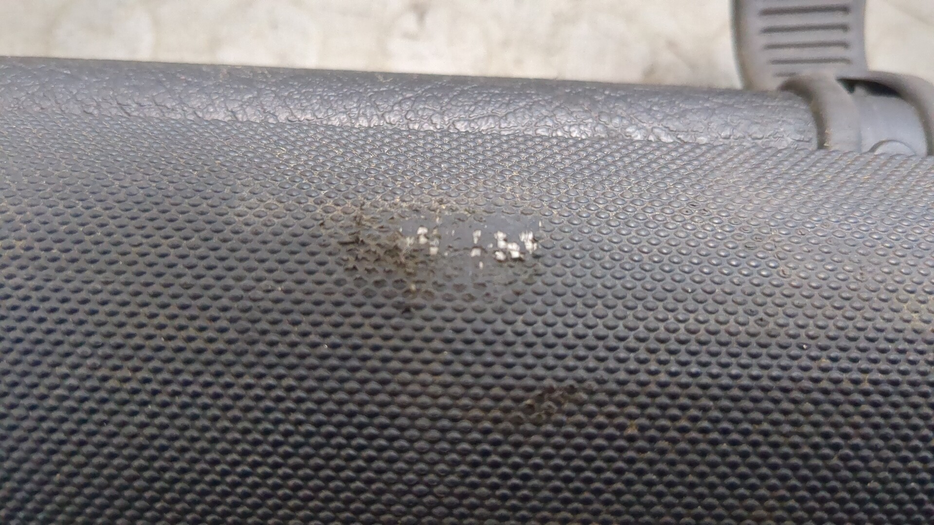 Шторка багажника