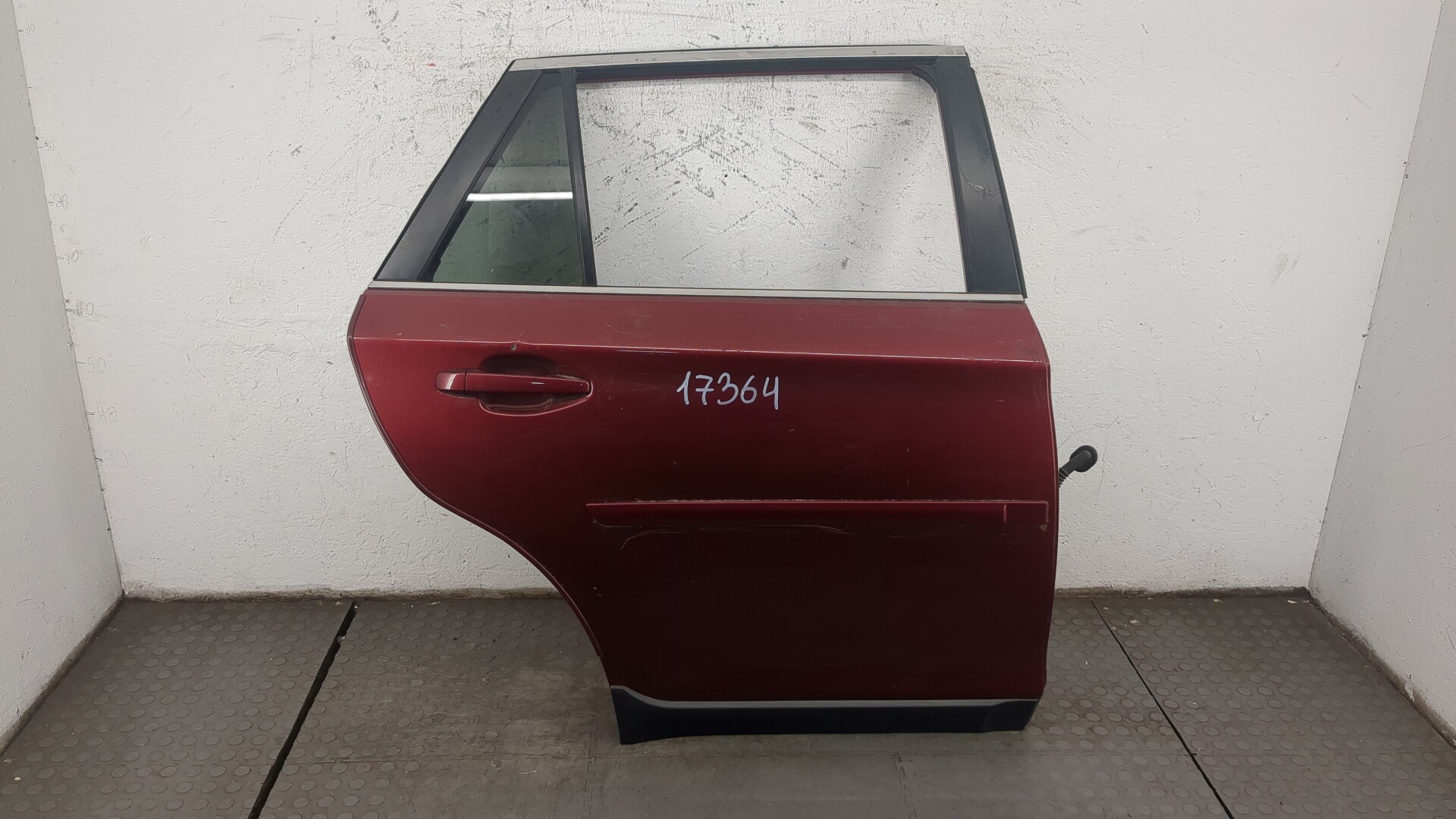 Дверь задняя правая