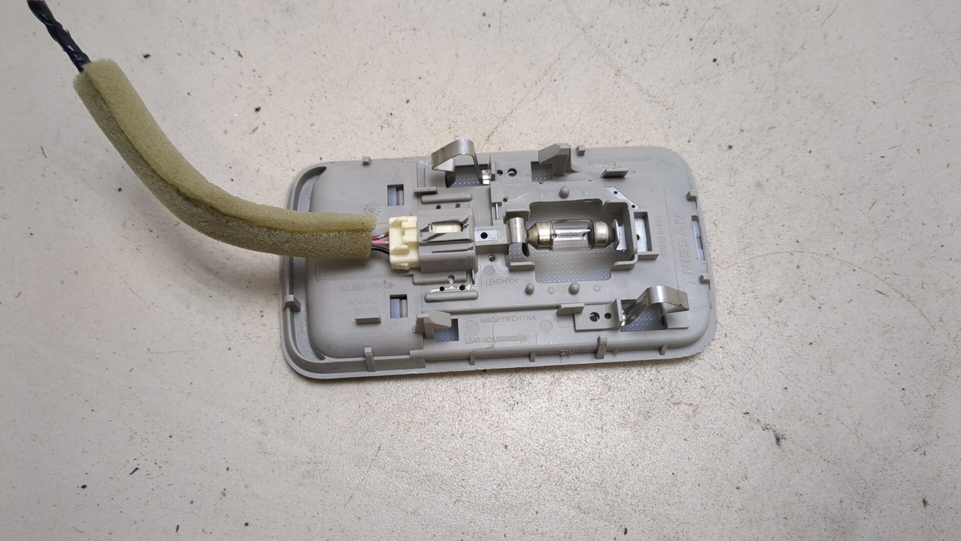 Плафон салонный