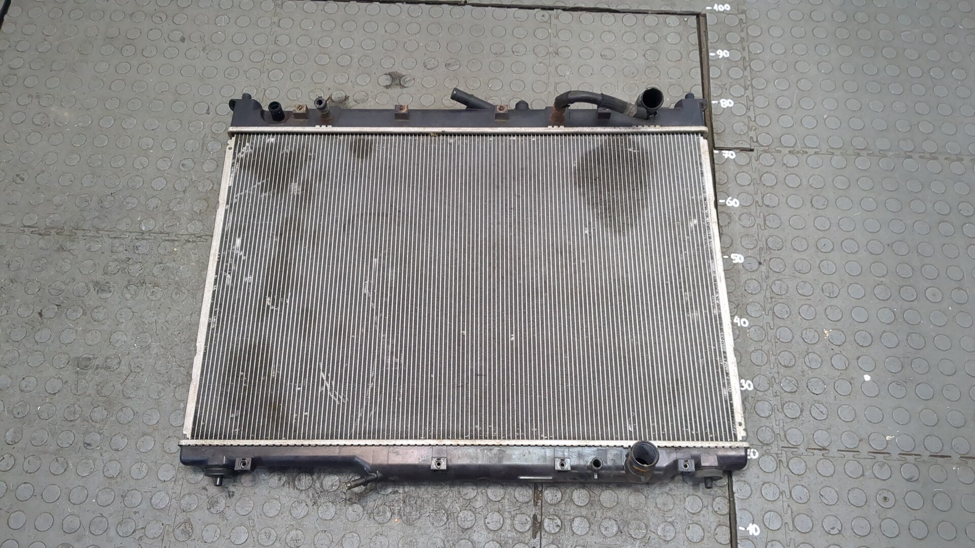 Радиатор охлаждения двигателя основной