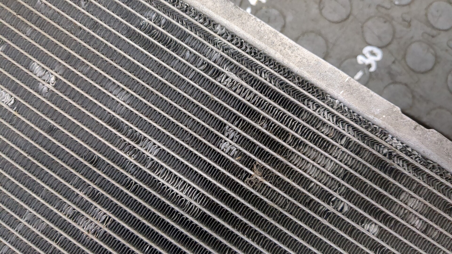 Радиатор охлаждения двигателя основной