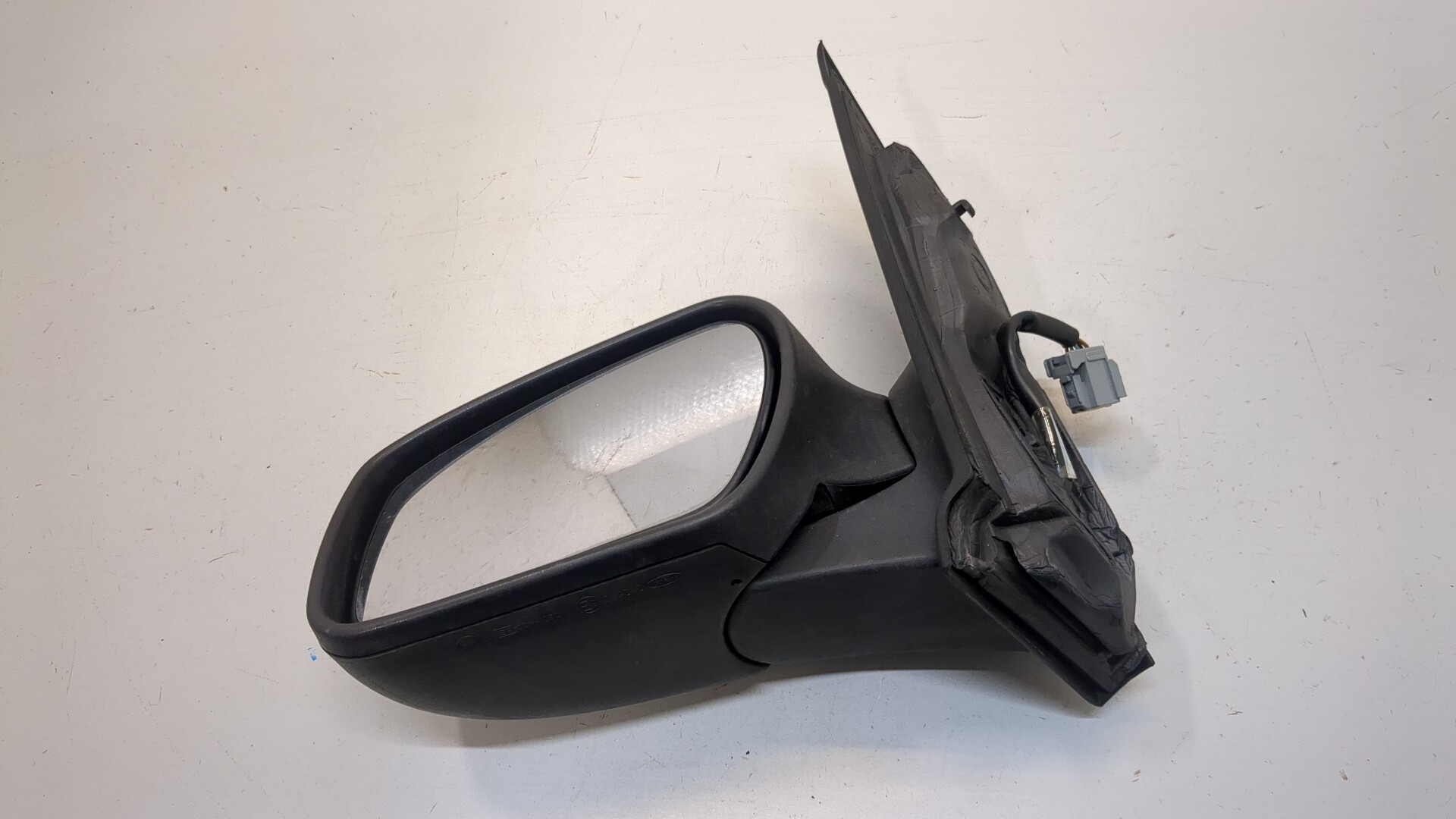 Зеркало левое электрическое