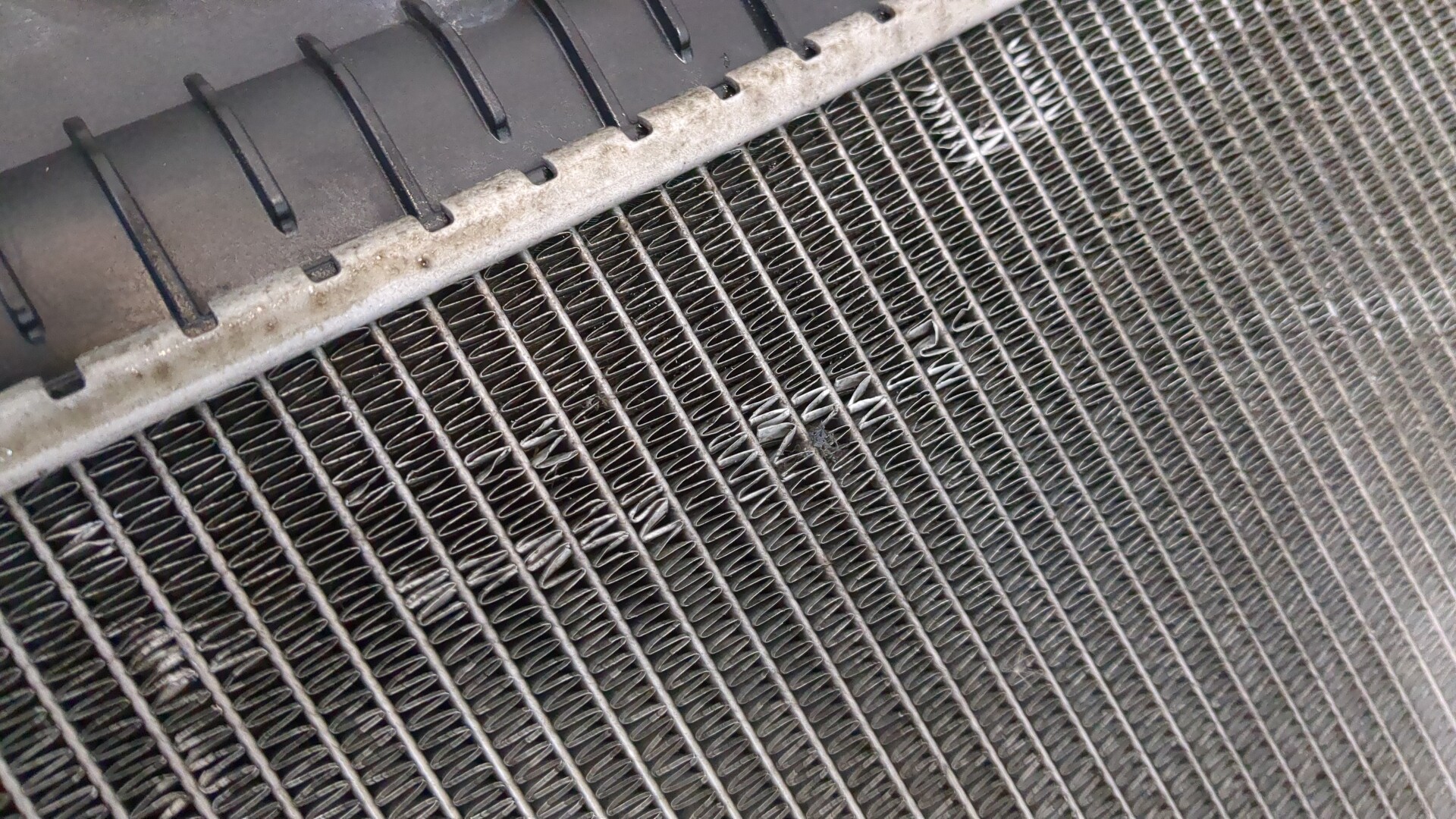 Радиатор охлаждения двигателя основной