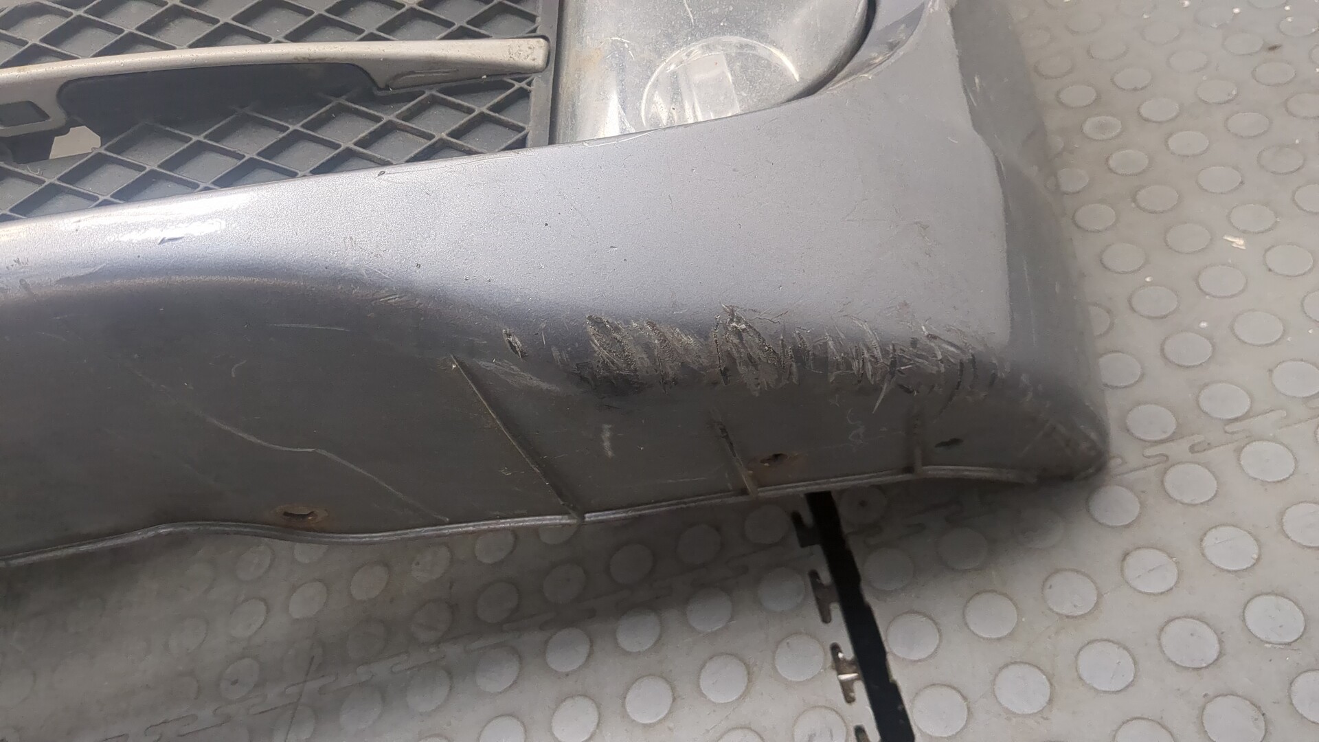 Бампер передний